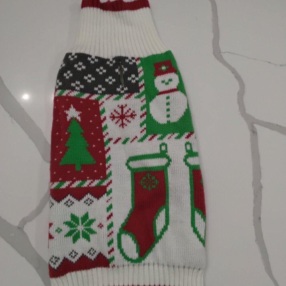 CHRISTMAS GRANDMA PATCH DOG SWEATER